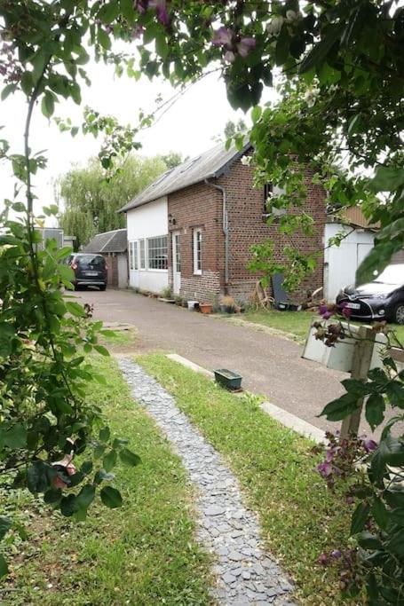 Gite Au Coeur D'Une Residence D'Artiste Saint-Aubin-de-Bonneval Екстер'єр фото